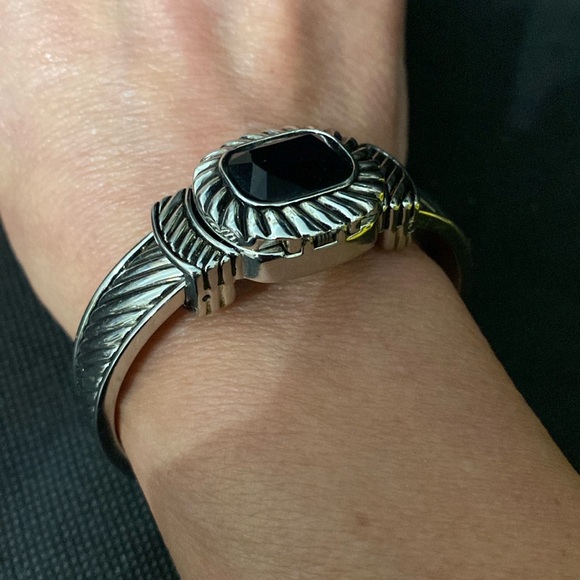 Vintage Ladies Bugle Boy Black & Silver tone Quartz Watch bangle bracelet - Picture 3 of 9